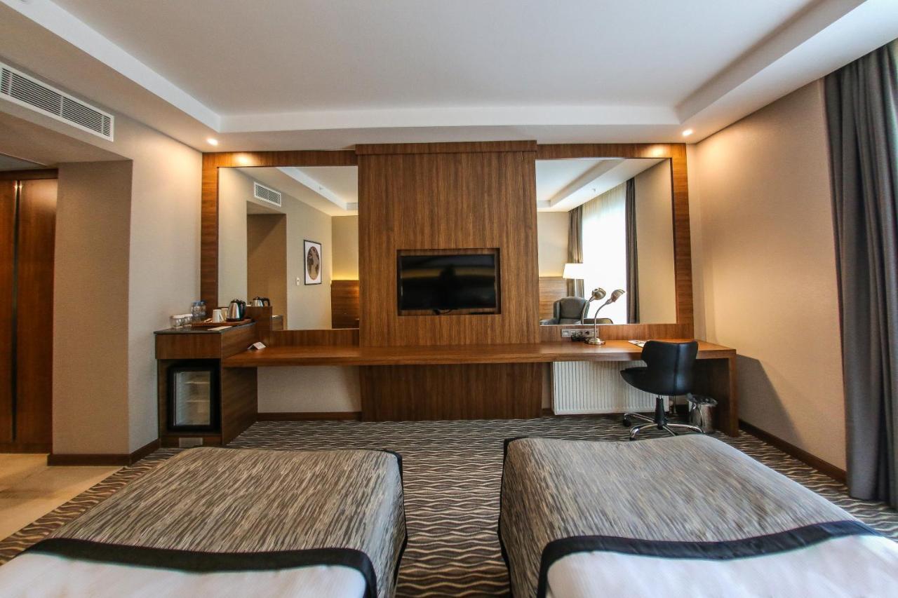 Hotel Ramada By Wyndham Nigde Exterior foto